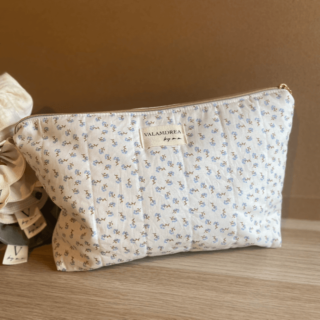 Trousse de toilette fleurie